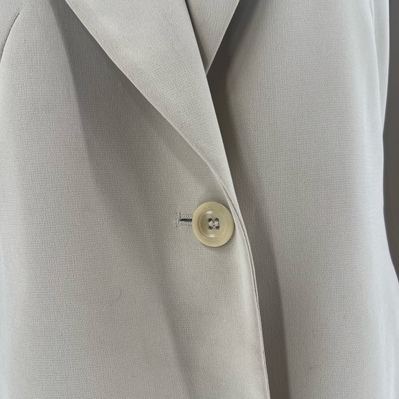 Rena Rowan Tan Blazer - Picture 3 of 8